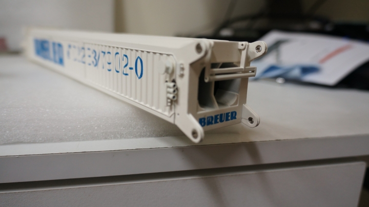 1/50 YCC Gottwald AMK 1000 BREUER圖裝 開箱
