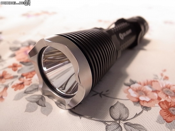 OLIGHT 戰術小光劍 M23 JAVELOT & 高容量隨充小直筒 S30R BATON II