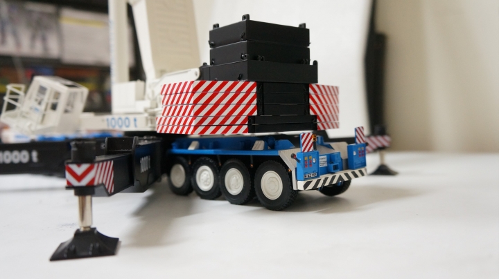 1/50 YCC Gottwald AMK 1000 BREUER圖裝 開箱
