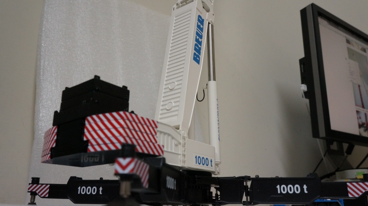 1/50 YCC Gottwald AMK 1000 BREUER圖裝 開箱
