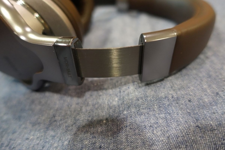 【開箱】Sony MDR-1A BT 藍芽無線耳機:藍芽也能聽見無損音質!