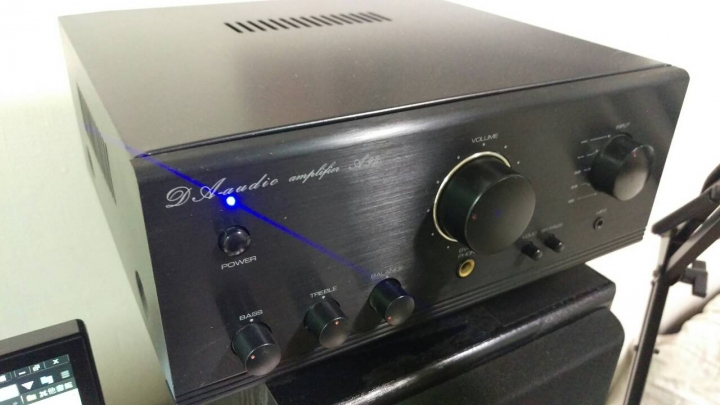 請問auluxe dew音質聽起來如何 還有其他推薦的桌上型喇叭嗎?