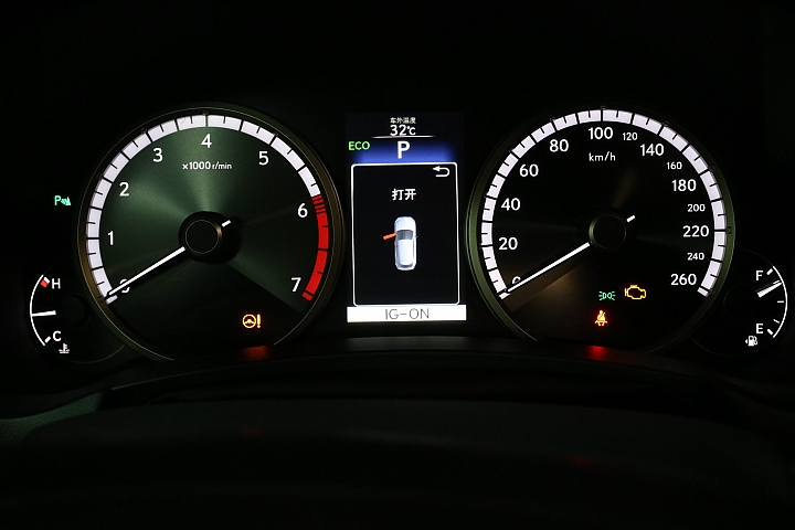 NX200t AWD F-Sport 開箱