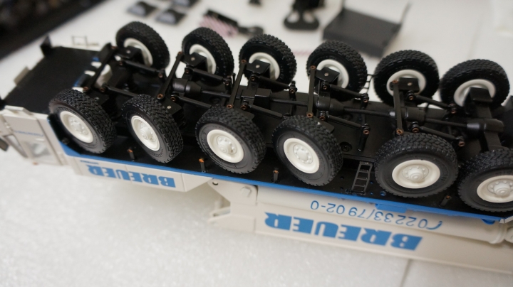 1/50 YCC Gottwald AMK 1000 BREUER圖裝 開箱