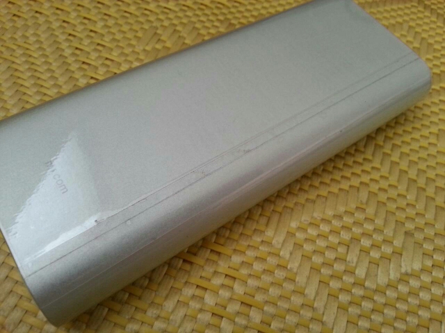 大家都怎麼保護小米行動電源!?