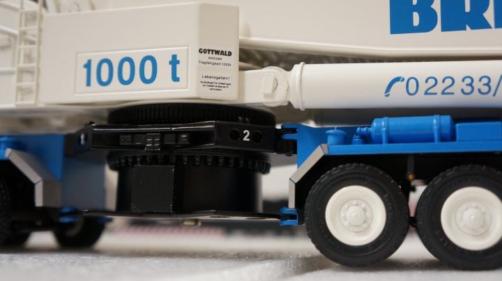 1/50 YCC Gottwald AMK 1000 BREUER圖裝 開箱