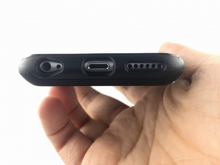 【開箱】可插卡還附送手機架,一兼二顧的變形金剛iPhone手機保護殼