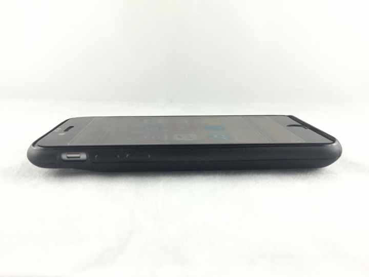 【開箱】可插卡還附送手機架,一兼二顧的變形金剛iPhone手機保護殼