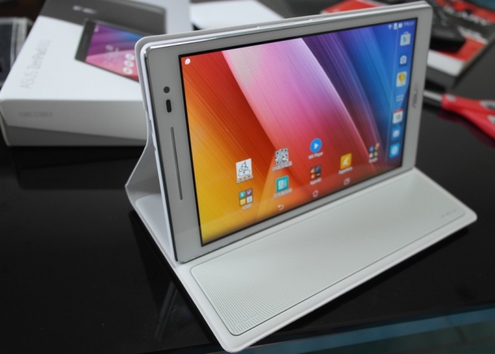 ASUS ZenPad 8.0 與神奇背蓋開箱!追劇神器真如其名