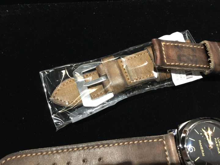 【JE】訂製錶帶分享 / 隔兩天又再敗了2條⋯⋯