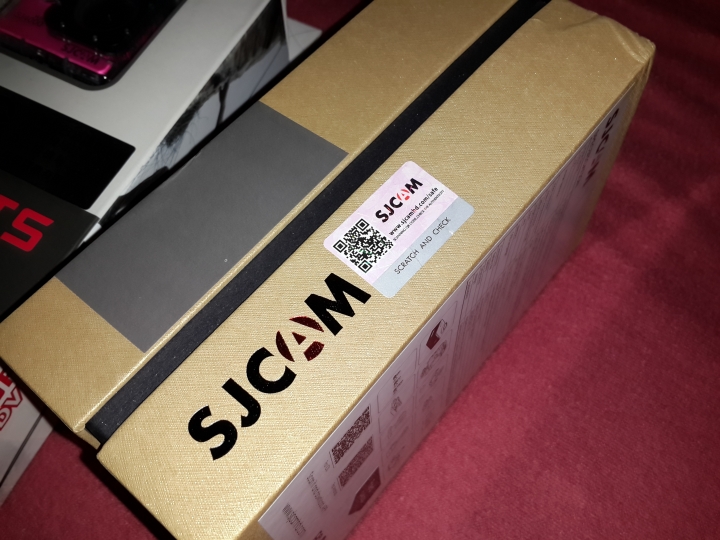 【首開】SJCAM SJ4000 Plus 開箱文((紅色機))......停更