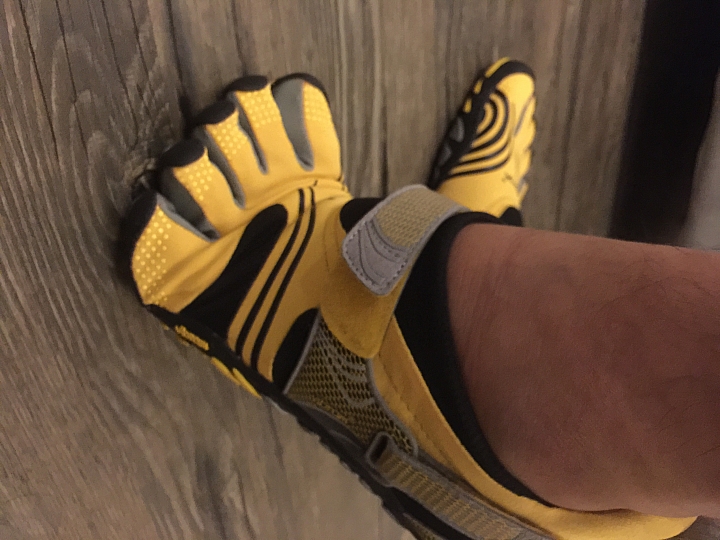 Vibram KOMODO SPORT 五指鞋不專頁開箱文