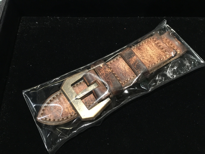 【JE】訂製錶帶分享 / 隔兩天又再敗了2條⋯⋯