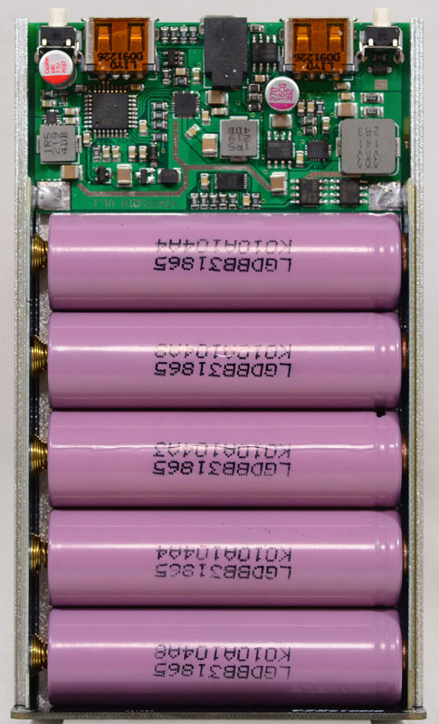 YZX第七代鋼鐵俠QC 2.0行動電源簡介及測試