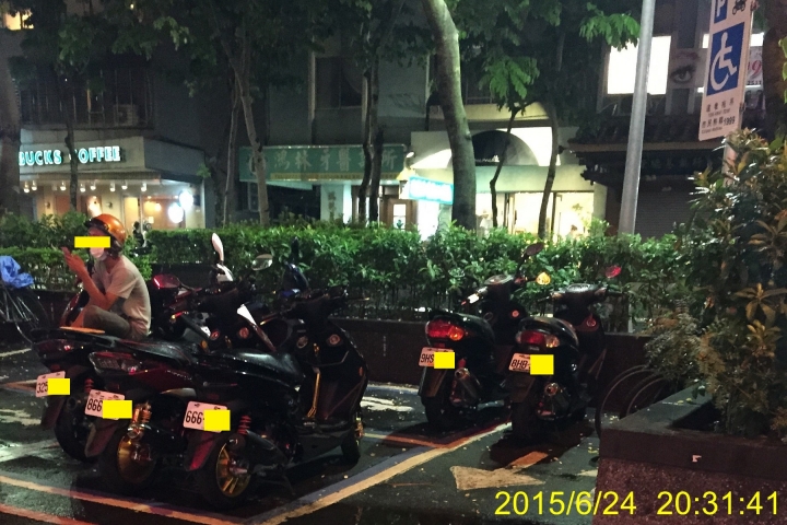 耍小聰明亂停車~看看警察如何處理~開單?不開單?~身心障礙專用停車位