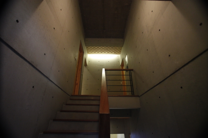 【開箱】現代風-自地自建、全清水模住宅
