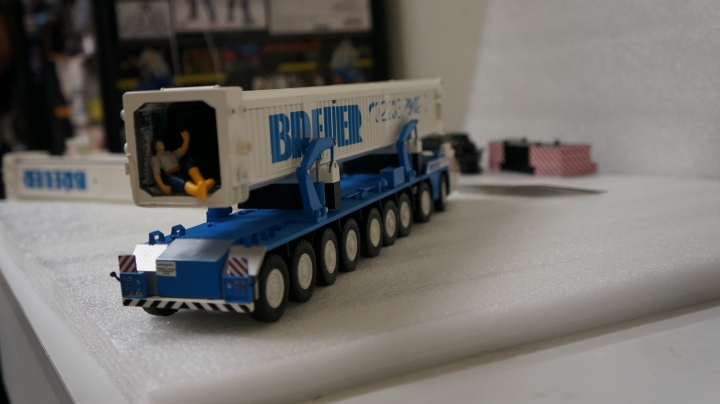 1/50 YCC Gottwald AMK 1000 BREUER圖裝 開箱