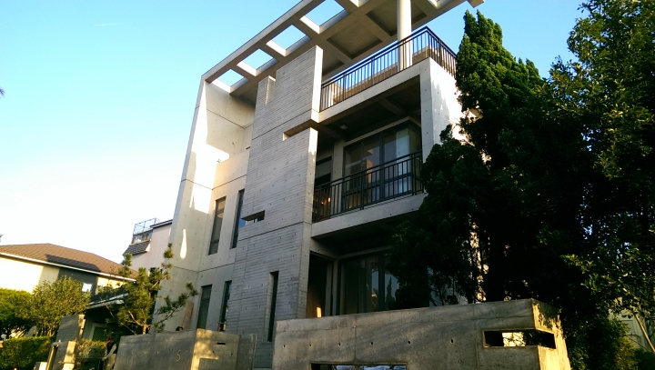 【開箱】現代風-自地自建、全清水模住宅