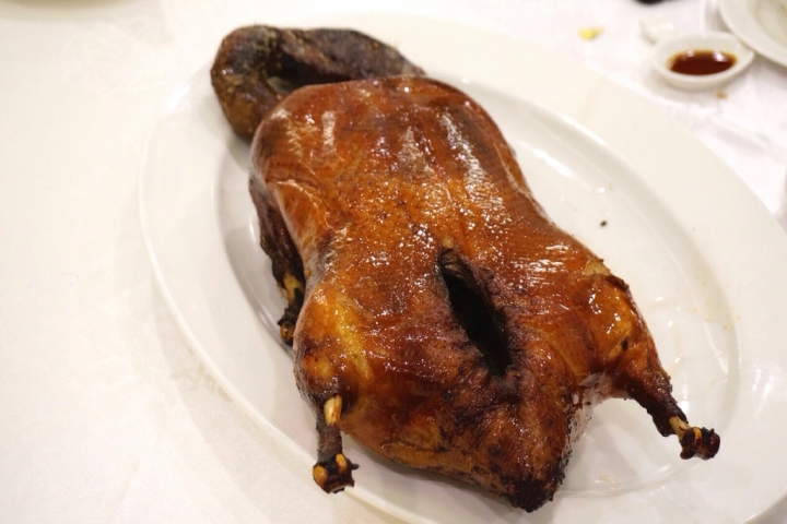 【台北】內湖龍都酒樓 點兩隻烤鴨 吃的超滿足啊