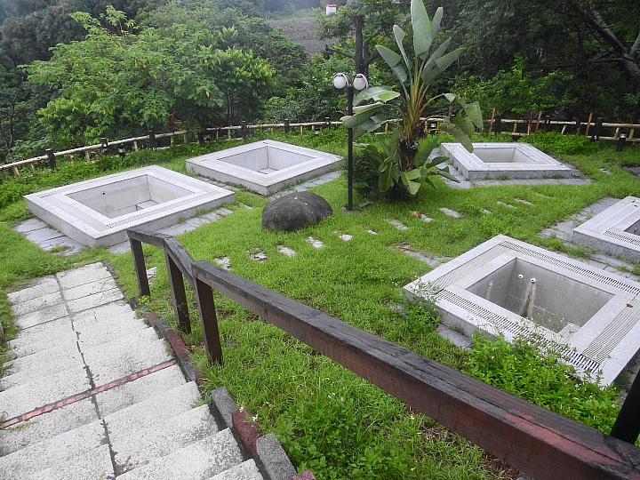 寶來天闊溫泉會館住宿、露營兩相宜,就是要泡湯。