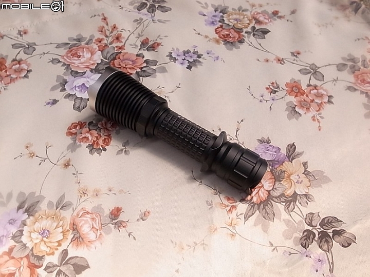 OLIGHT 戰術小光劍 M23 JAVELOT & 高容量隨充小直筒 S30R BATON II