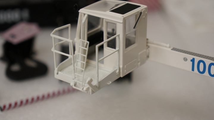 1/50 YCC Gottwald AMK 1000 BREUER圖裝 開箱