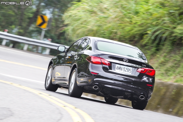 婉拒制服誘惑 Infiniti Q70 3.7旗艦款
