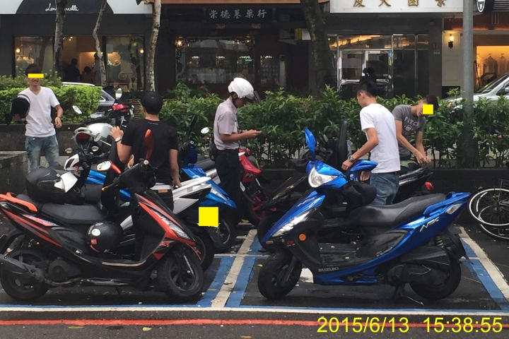 耍小聰明亂停車~看看警察如何處理~開單?不開單?~身心障礙專用停車位