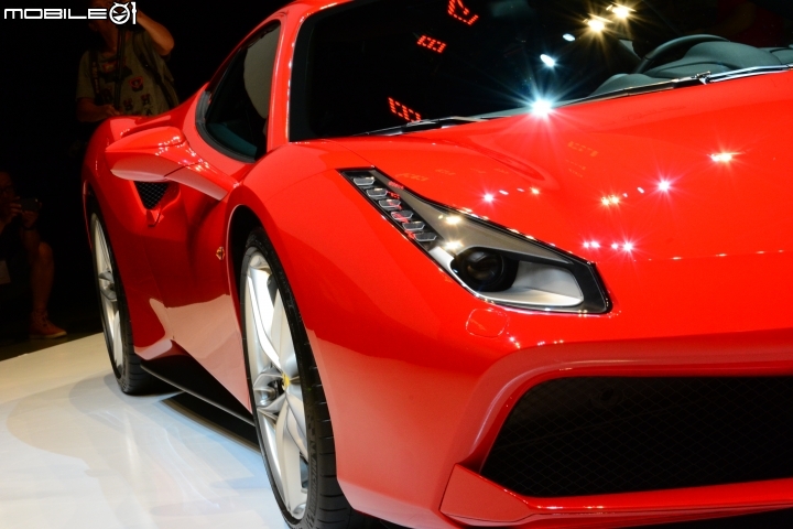 【採訪】開創V8渦輪新章 Ferrari 488 GTB