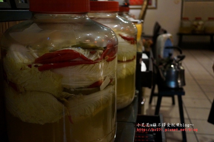 【台北美食】捷運大安站 饕鍋 自釀必吃酸菜白肉鍋 超推薦滷大腸和三層肉必點 二訪