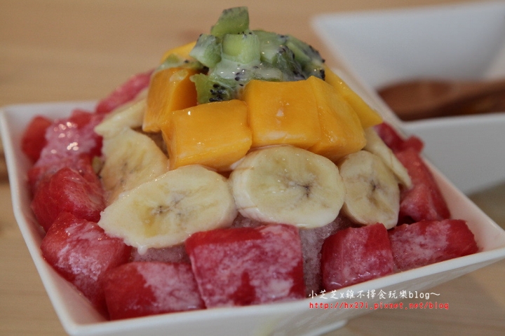 【台北美食】消暑!平價新鮮芒果冰~三重ICE REAL 手做茶飲冰品 店內鄉村風有冷氣