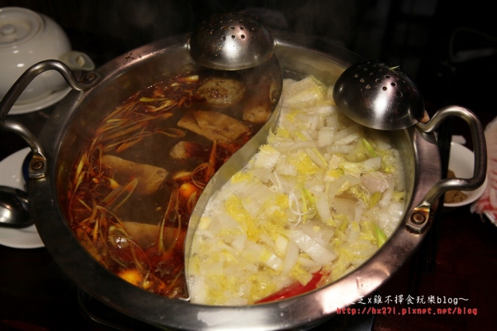 【台北美食】捷運大安站 饕鍋 自釀必吃酸菜白肉鍋 超推薦滷大腸和三層肉必點 二訪