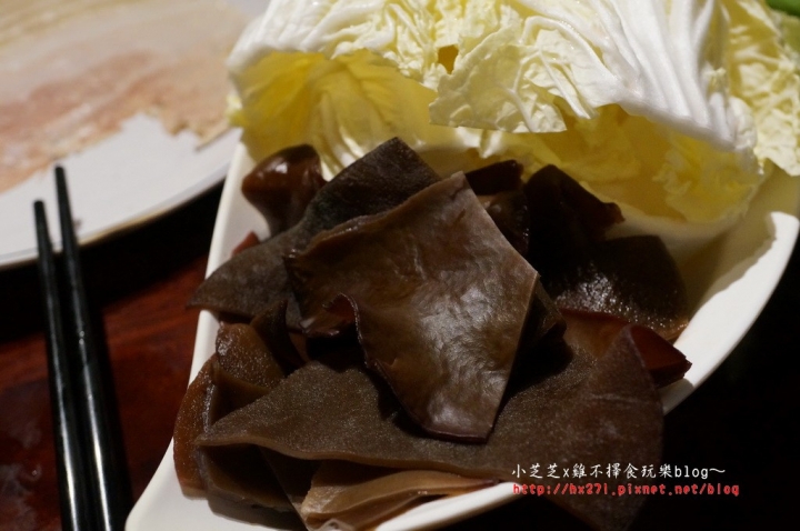【台北美食】捷運大安站 饕鍋 自釀必吃酸菜白肉鍋 超推薦滷大腸和三層肉必點 二訪