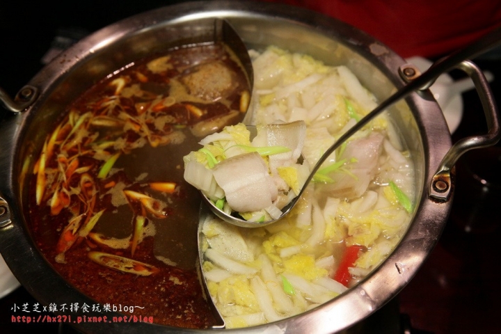 【台北美食】捷運大安站 饕鍋 自釀必吃酸菜白肉鍋 超推薦滷大腸和三層肉必點 二訪