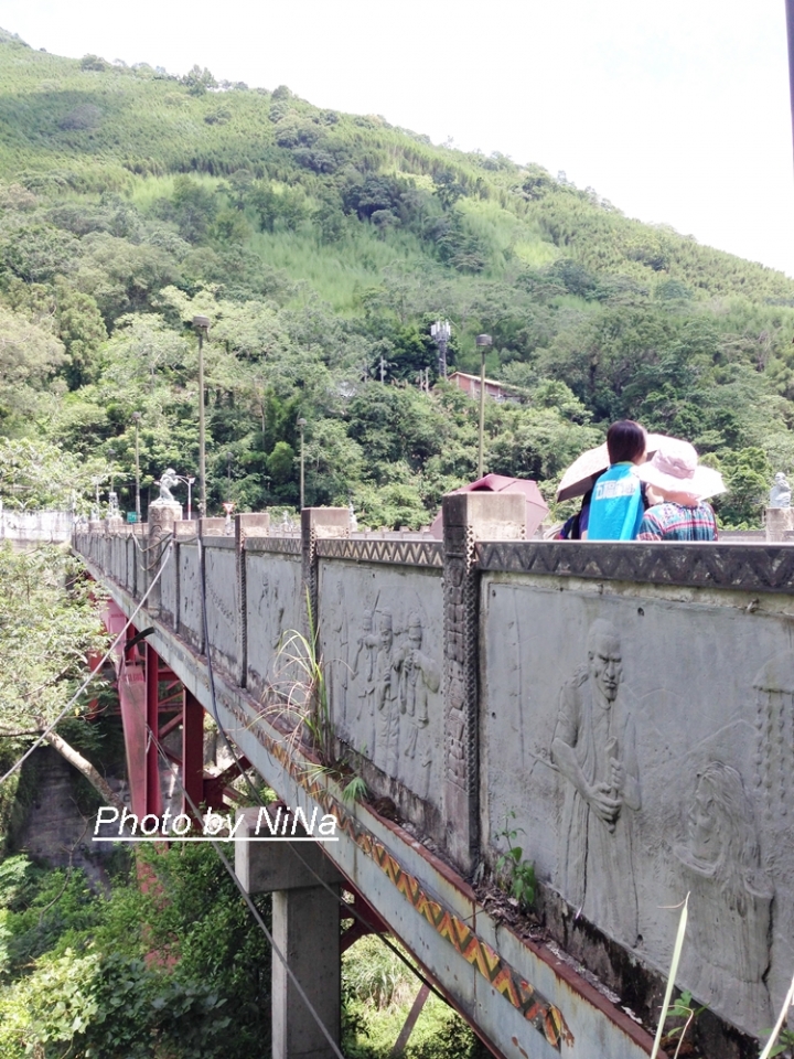 【旅行.台灣】愛情車站『新竹縣.橫山鄉合興車站』、原住民的故事橋『錦屏大橋』、『青蛙石』&『軍艦岩』