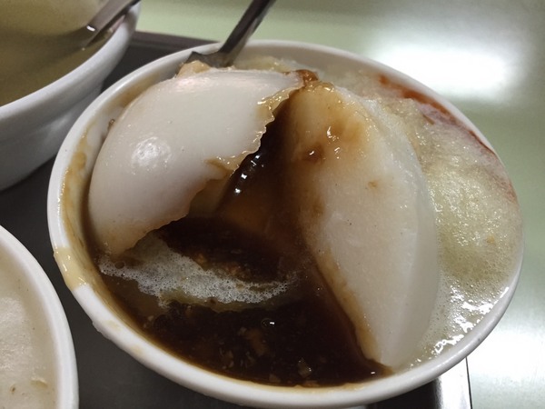 杉行碗粿-好吃的香菇碗粿,根本就是肉圓嘛你!!!