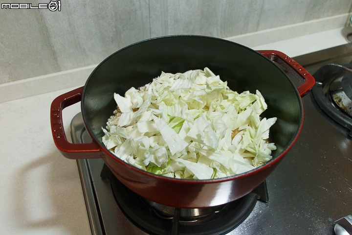 小惡魔鑄鐵鍋料理分享 綜合蔬菜炊飯