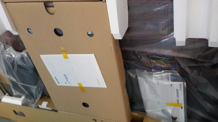 SONY KD-55X9000C簡易開箱(8/18更新圖片)