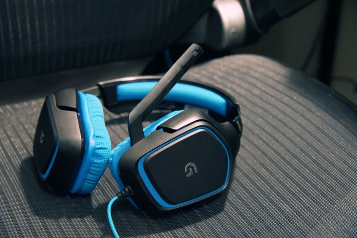 「開箱」Logitech G430 電競耳機