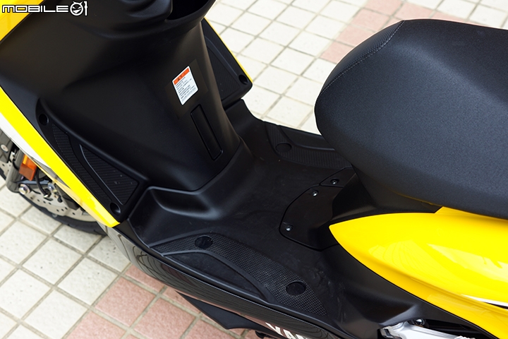 60周年新配色 YAMAHA SMAX 155