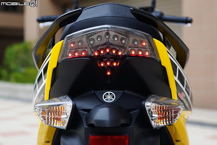 60周年新配色 YAMAHA SMAX 155