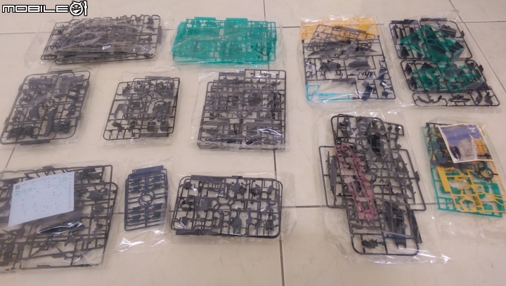 PB限定MG逆A鋼彈月光蝶&MG百式MEGA粒子砲!簡單開箱~