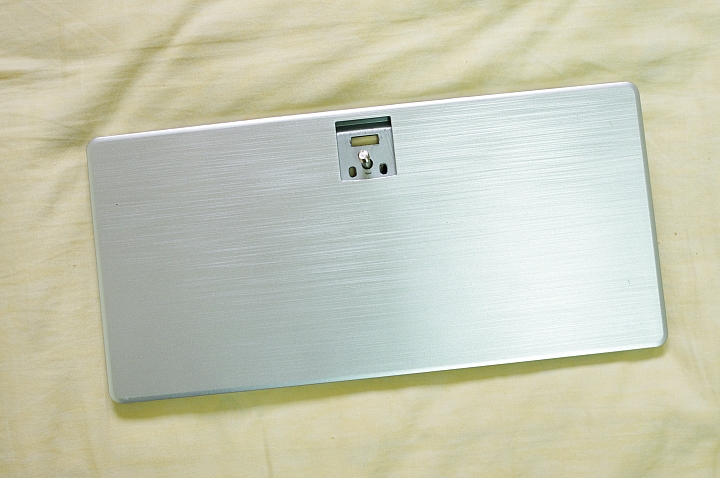 平價 AOC I2579VM 液晶顯示器 ~ 開箱&簡易評測