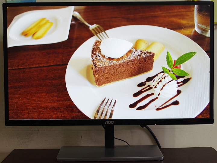 平價 AOC I2579VM 液晶顯示器 ~ 開箱&簡易評測