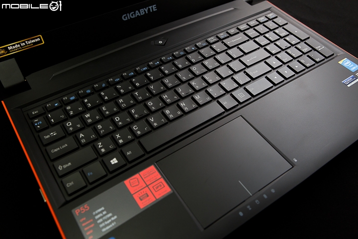 GIGABYTE P55W v4 看見全新改變