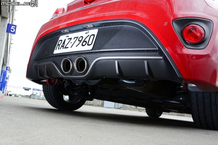 Fun肆進化 Hyundai Veloster Turbo小改款大鵬灣賽道體驗