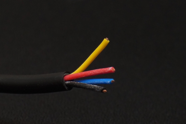 【開箱】高雄志達電子的手工線讓我受寵受精(含爆料)