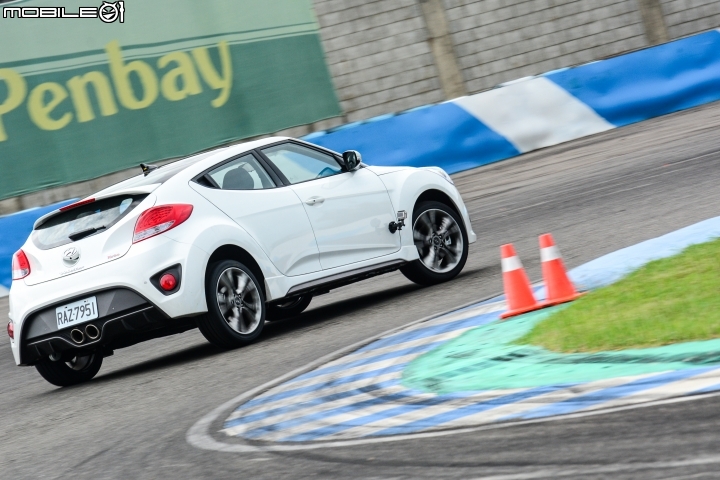 Fun肆進化 Hyundai Veloster Turbo小改款大鵬灣賽道體驗
