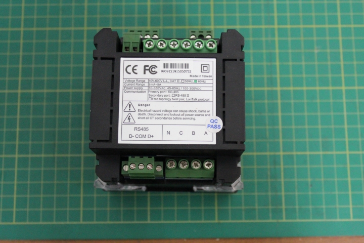 請教 DIN96*96軌道儀器盒可以在哪裡裡買到? 玖鼎電力PA330用的