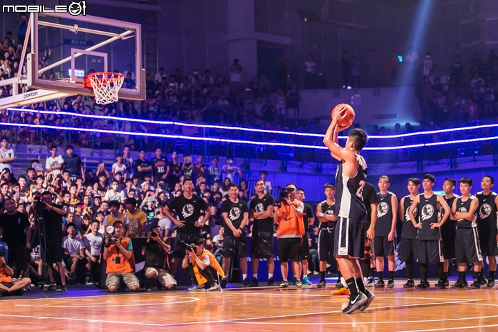 【採訪】Kobe Bryant “打出名堂”籃球之旅 — 台北站全紀錄!